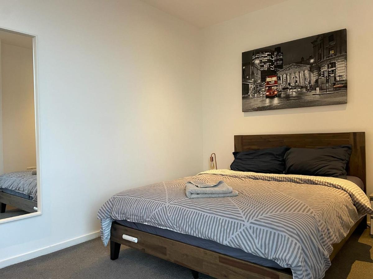 Luxury En-Suite Room Olympic Village In Shared Apartment Londres Exterior foto
